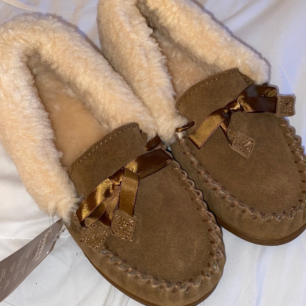 Bear Paw Womens Moccasins size 8 brand new!